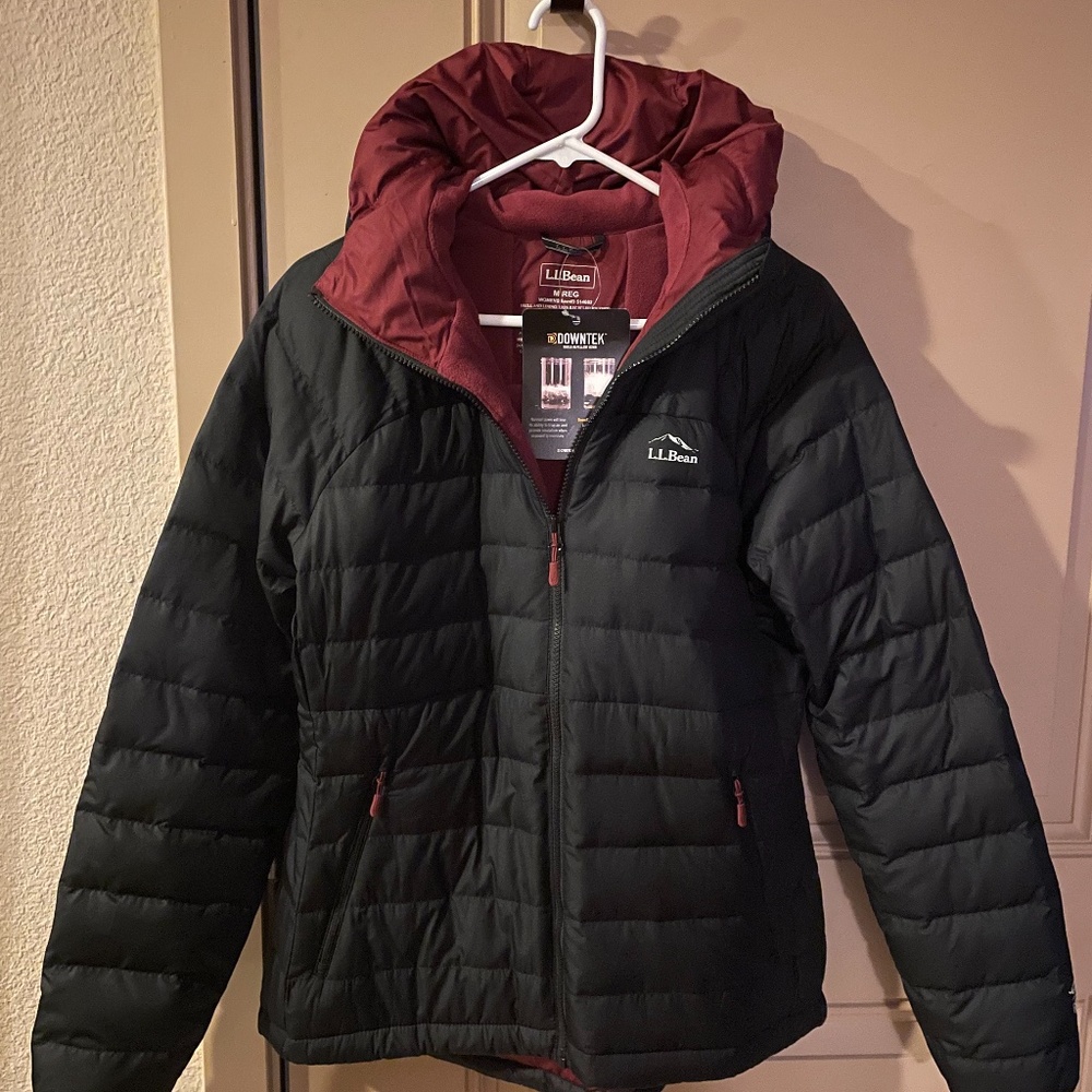 LL Bean Women’s Puffer Zip Jacket